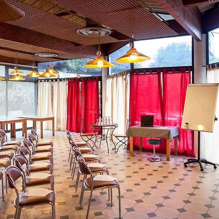 Ibis Budget Saint Christol Les Ales Экстерьер фото