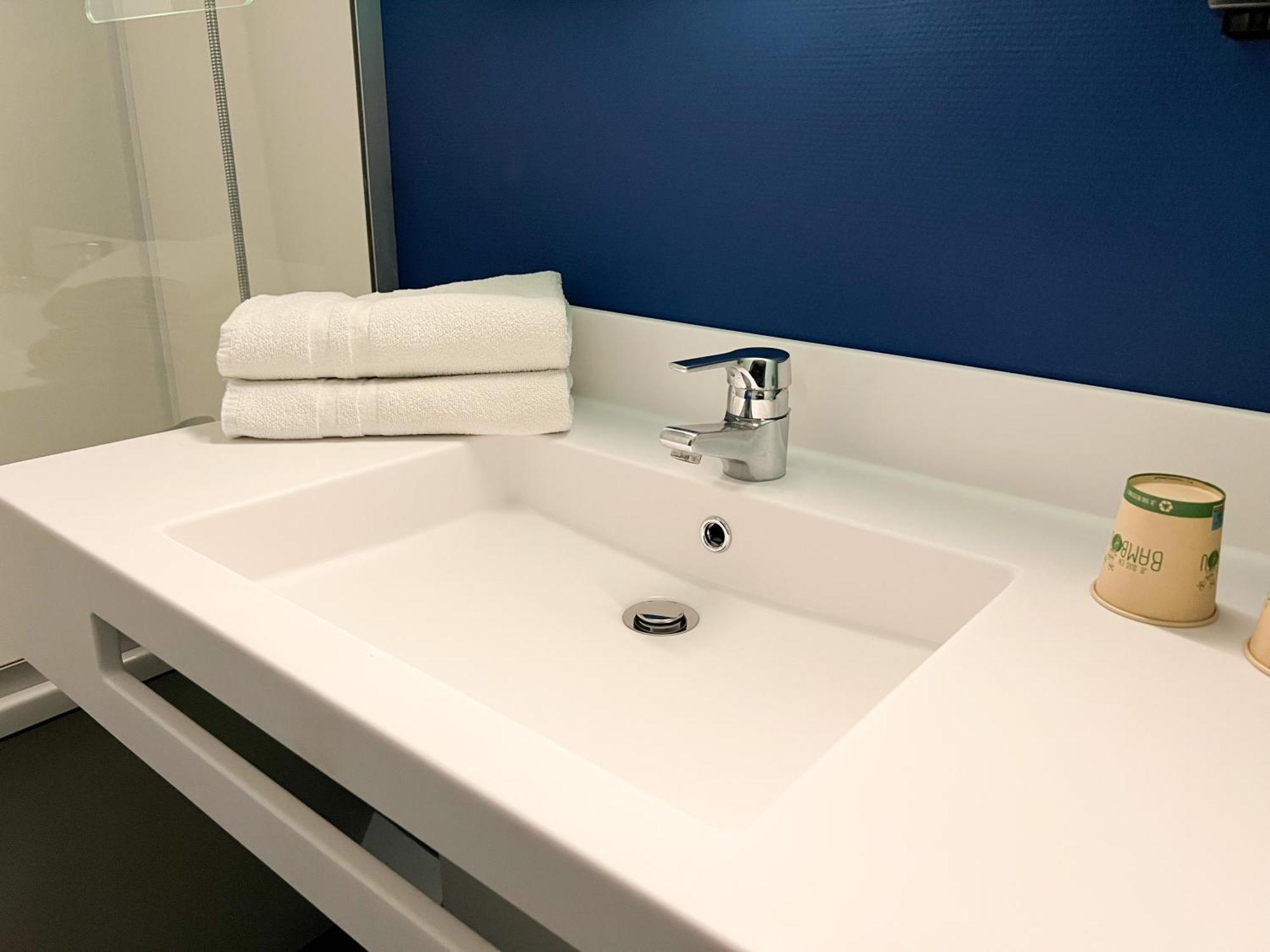 Ibis Budget Saint Christol Les Ales Экстерьер фото