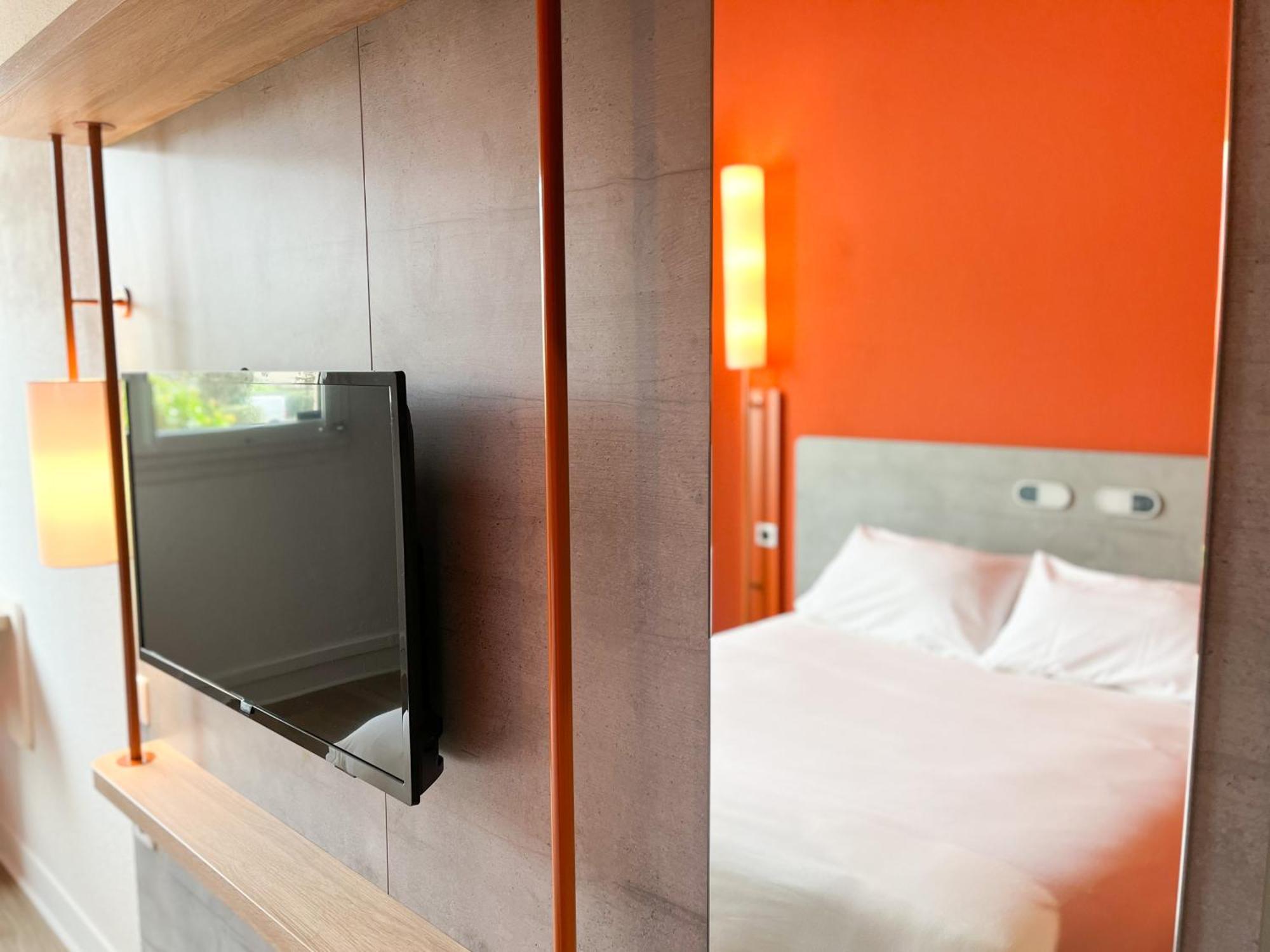 Ibis Budget Saint Christol Les Ales Экстерьер фото