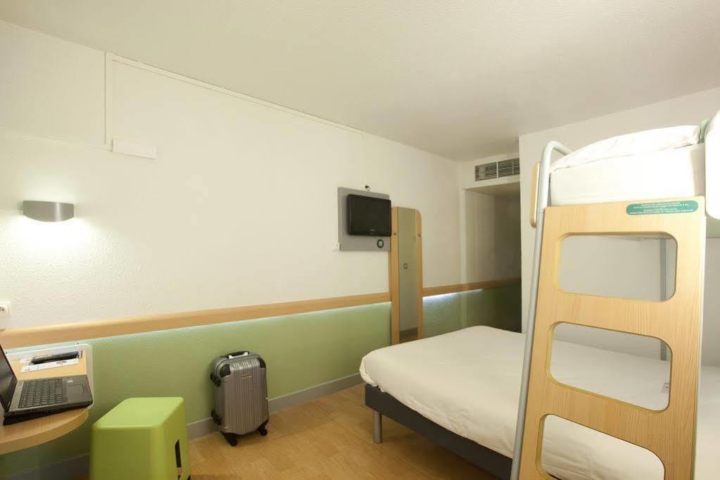 Ibis Budget Saint Christol Les Ales Экстерьер фото