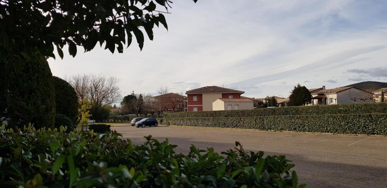 Ibis Budget Saint Christol Les Ales Экстерьер фото